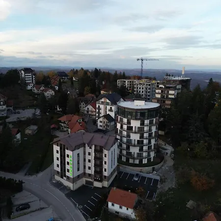 Luna Zlatibor Palisat