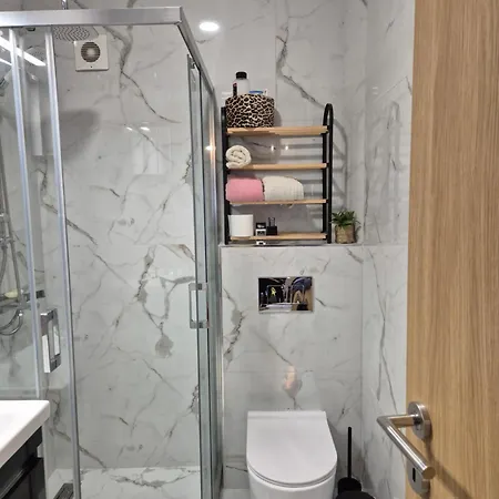 Luna Zlatibor Palisat